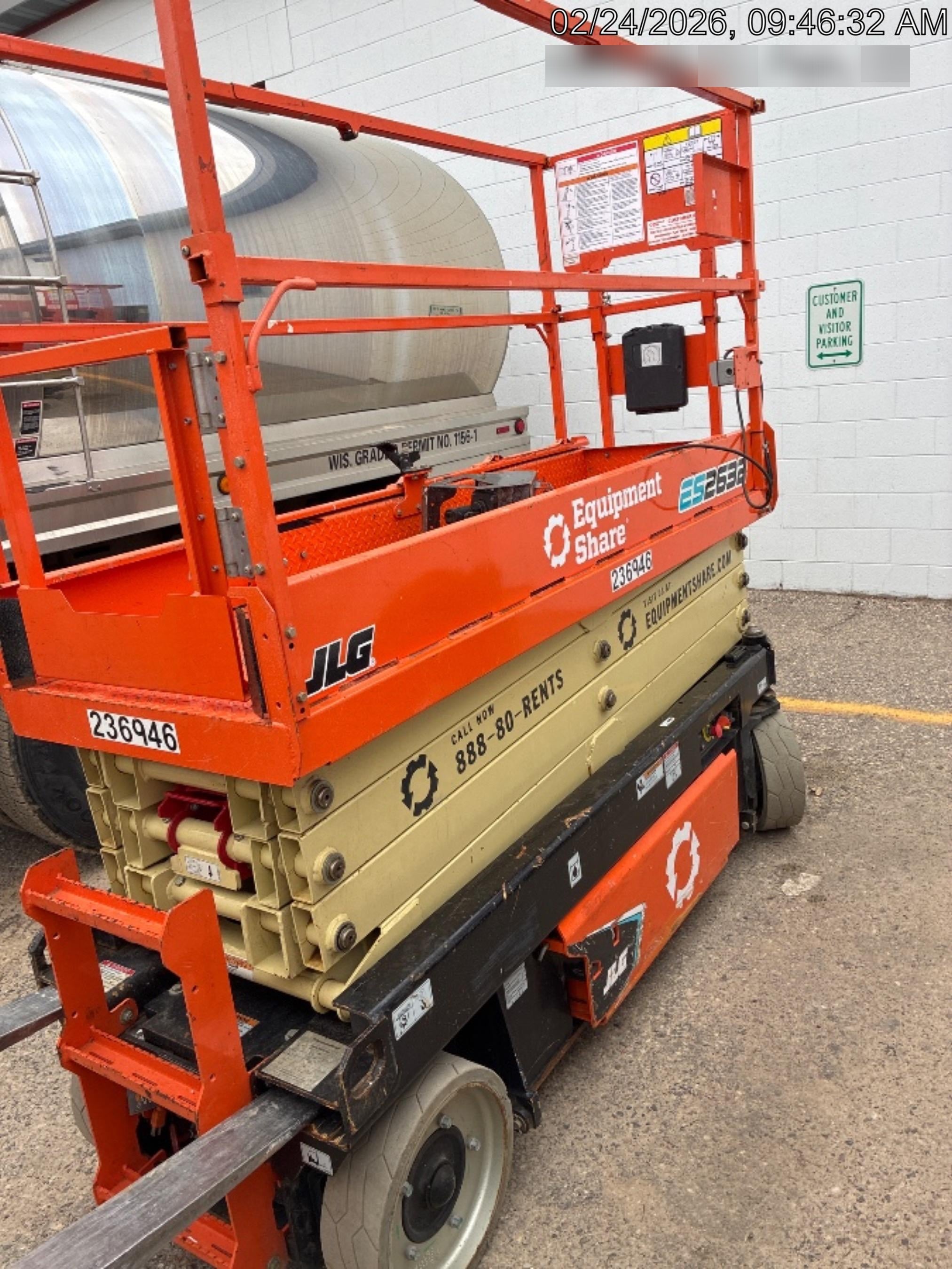 2022 JLG ES2632