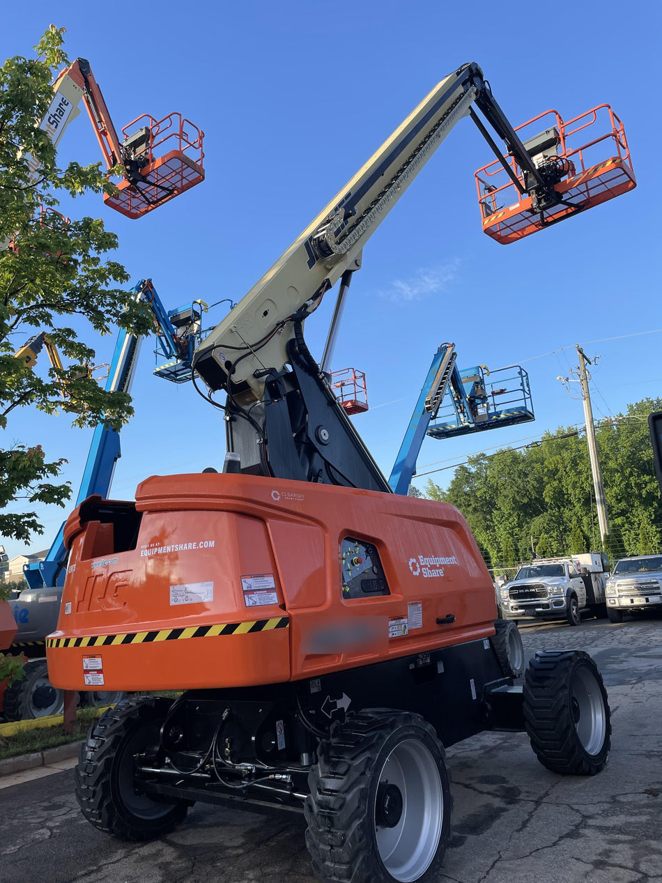2025 JLG 660SJ