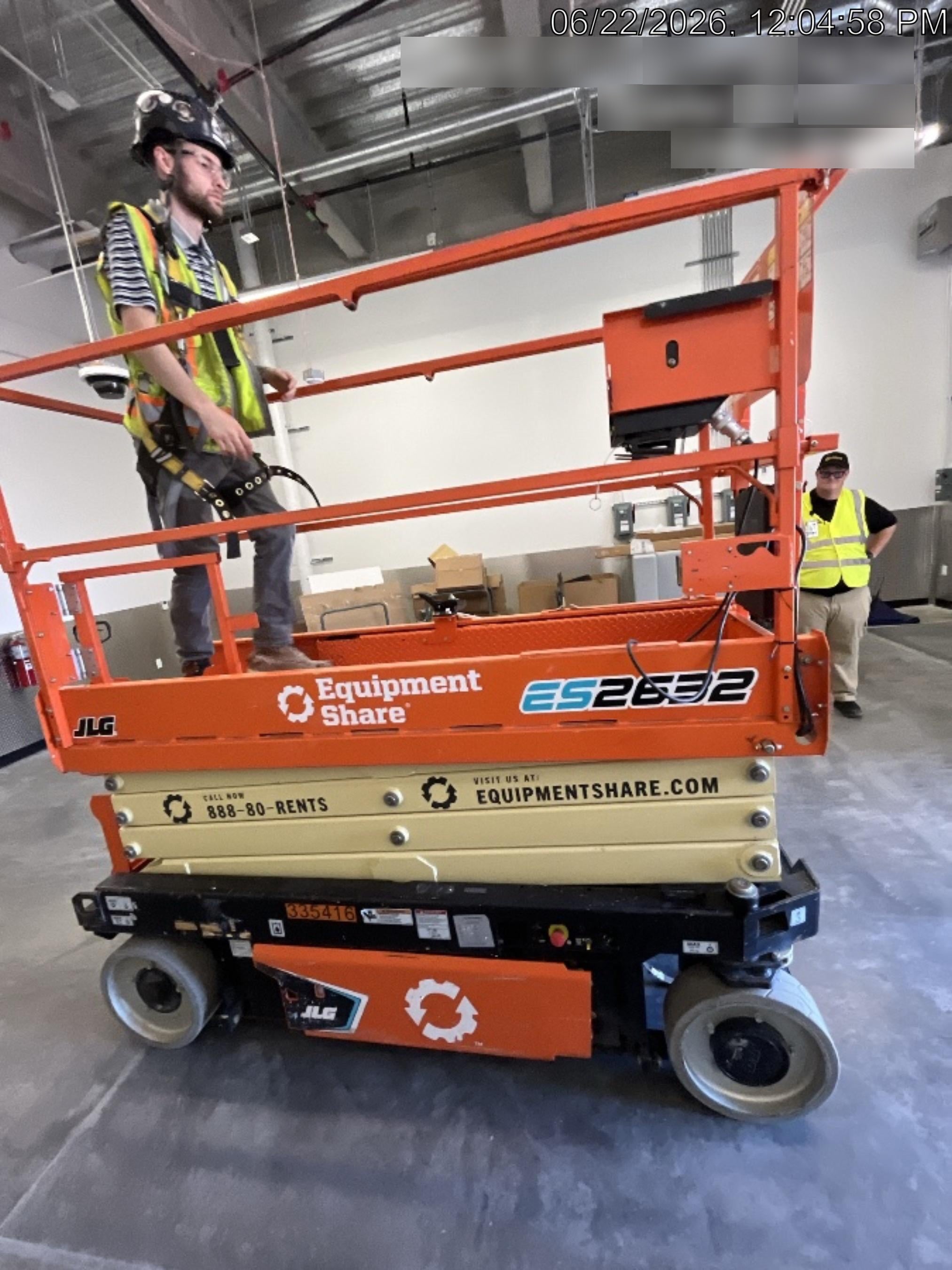 2023 JLG ES2632
