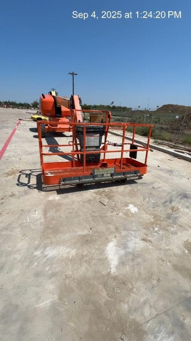 2019 JLG 460SJ