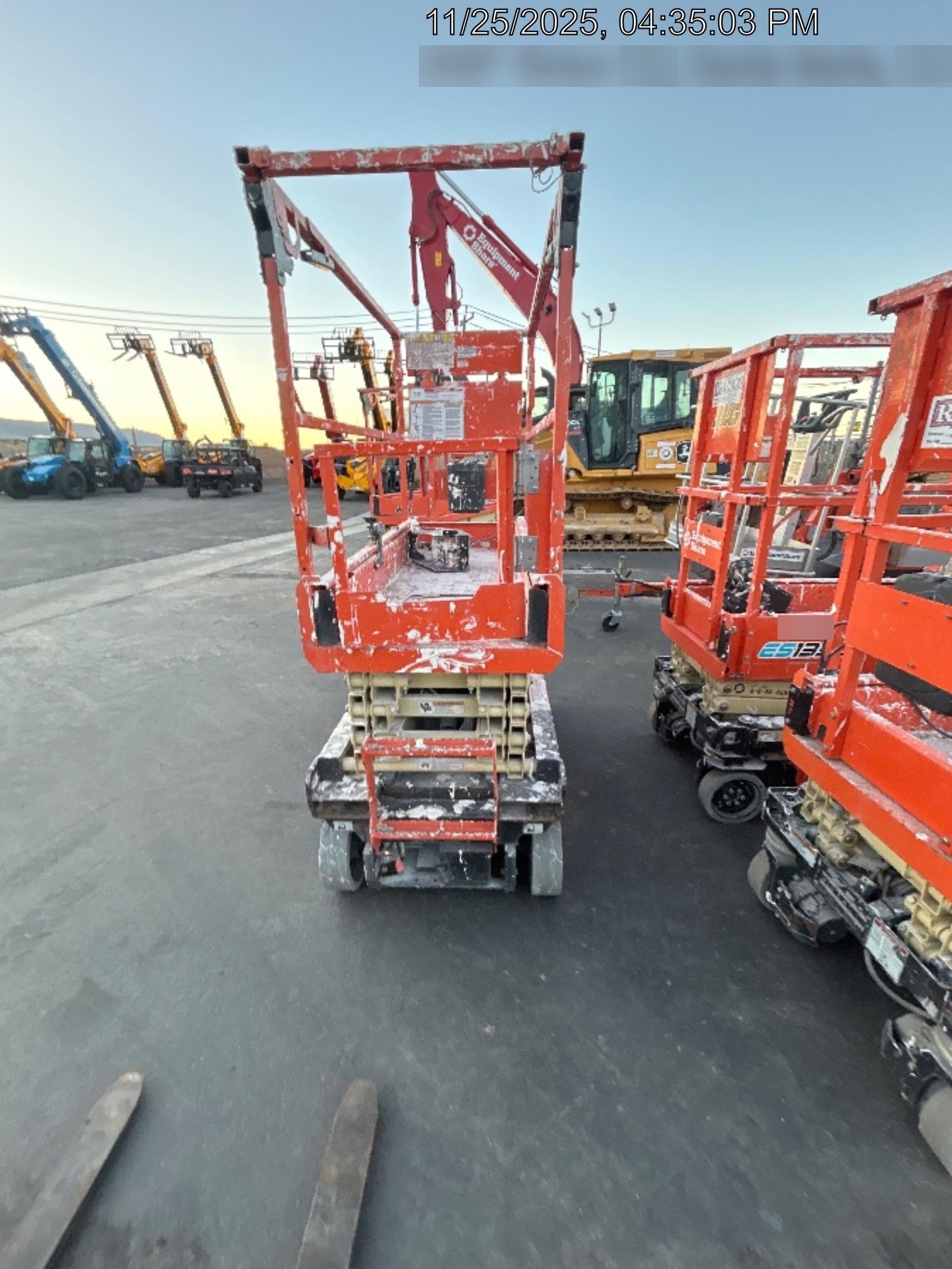 2022 JLG ES1932