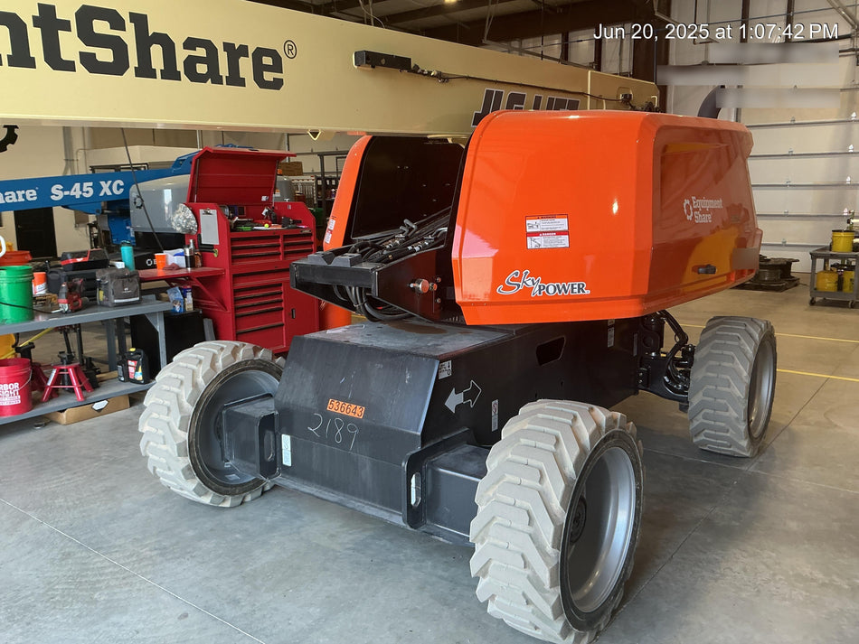 2025 JLG 660SJ