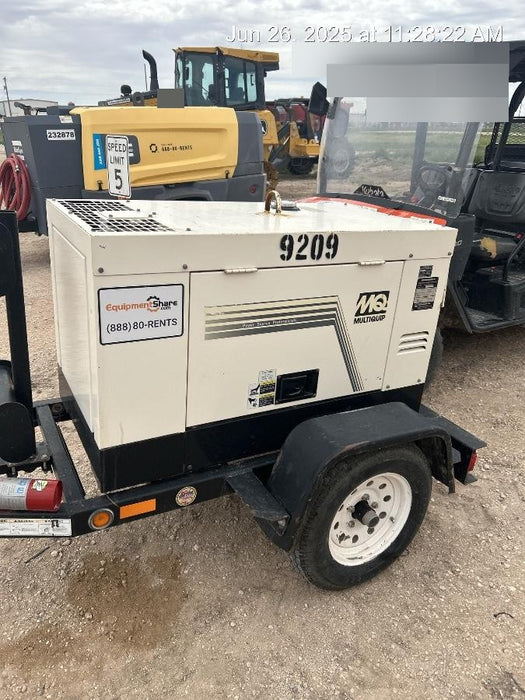 Multiquip DLW300ESA1 Multiquip 300 Amp Welder w/Trailer