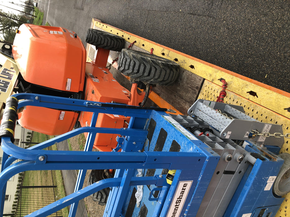 2019 Genie GS-1930 Fixed Rails with Chain Entry