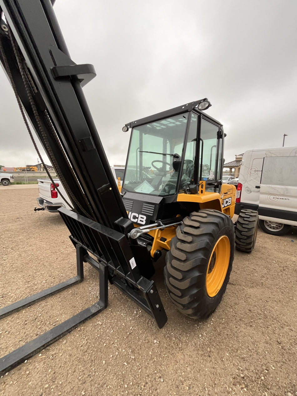2025 JCB 930-4