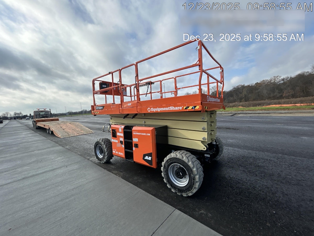 2025 JLG RT4394