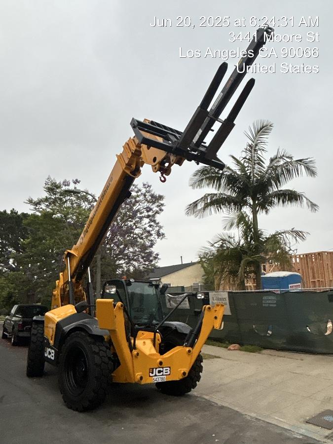 2025 JCB 512-56
