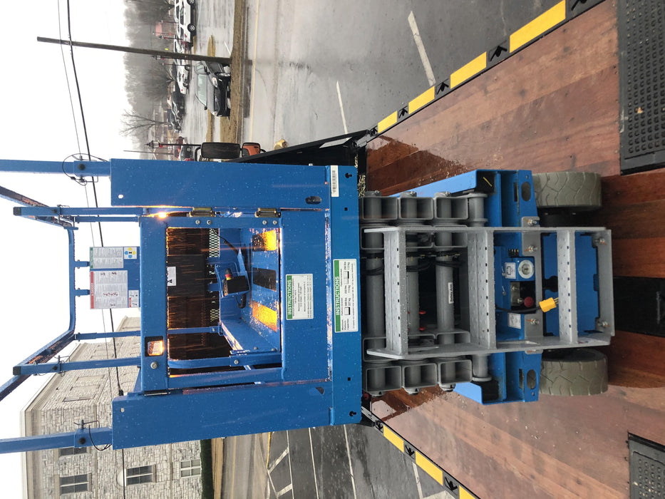 2019 Genie GS-2632 Folding rails with half height swing gate
