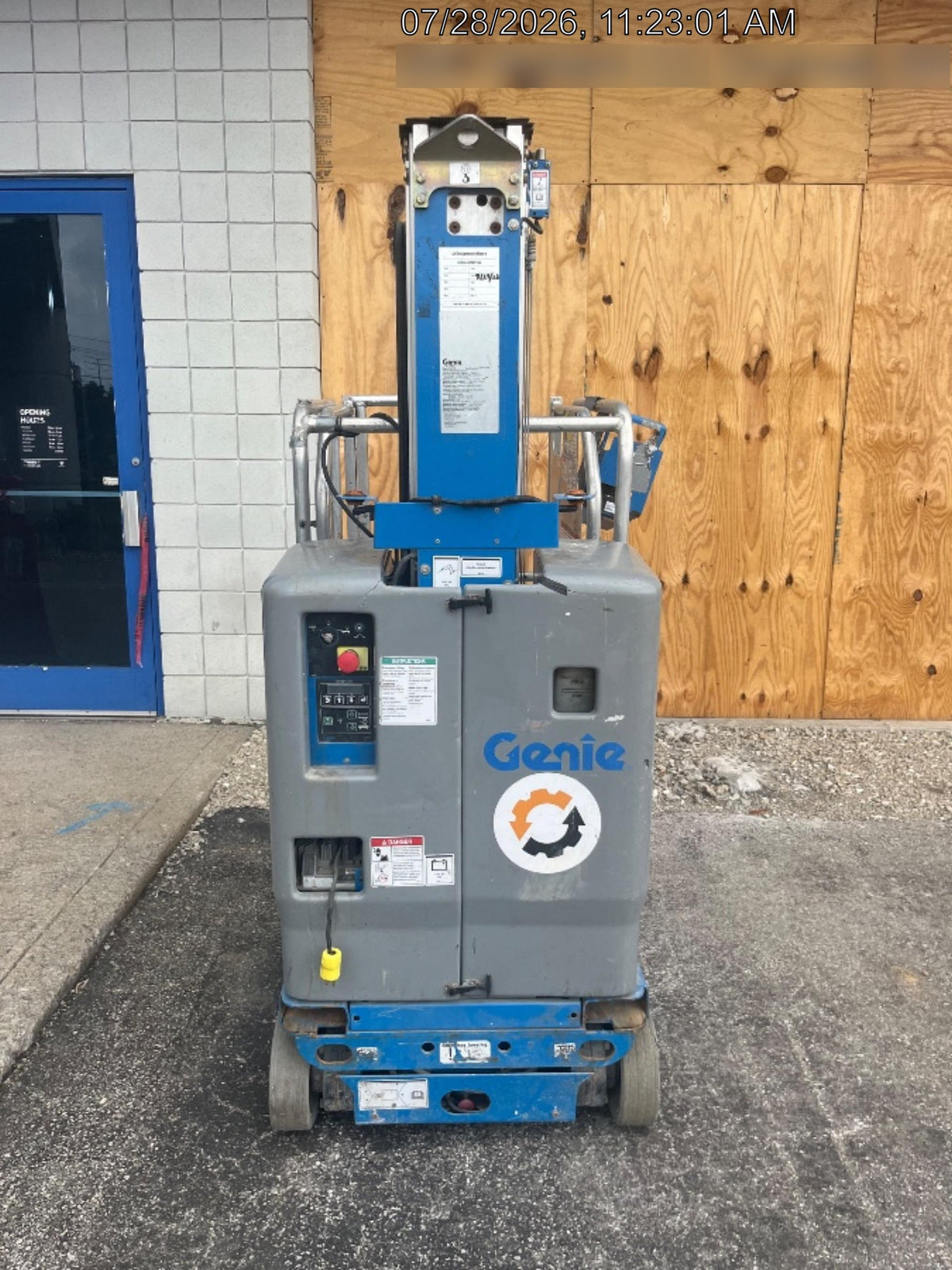 2017 GENIE GR-20