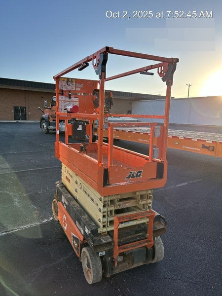 2022 JLG ES1932