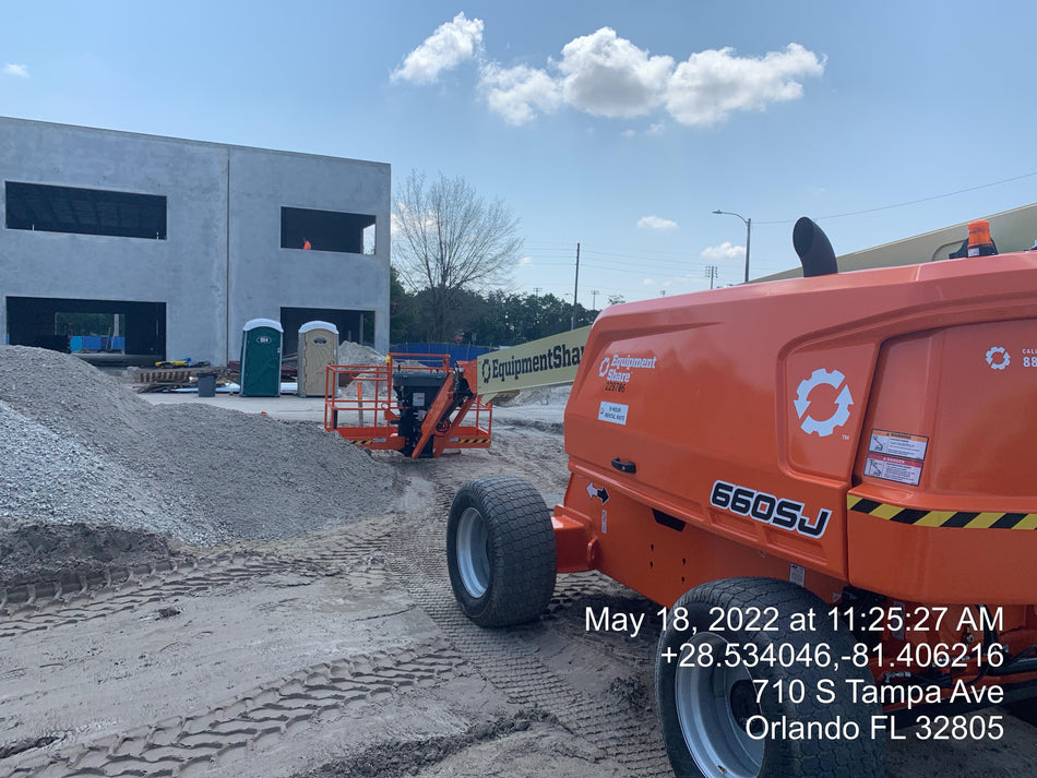 2022 JLG 660SJ