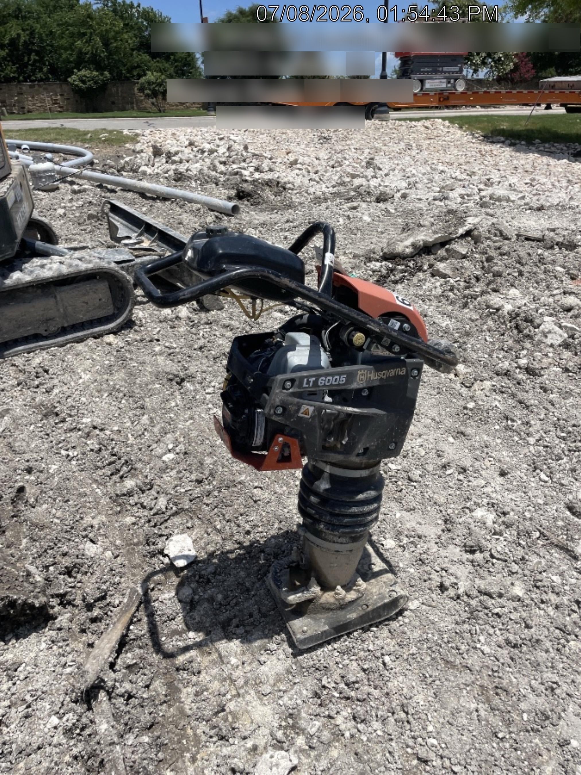 2025 HUSQVARNA LT6005