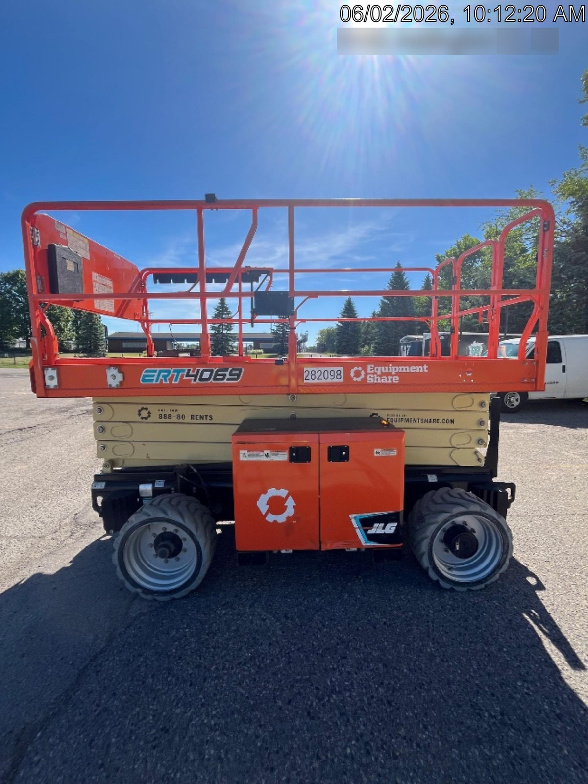 2022 JLG ERT4069