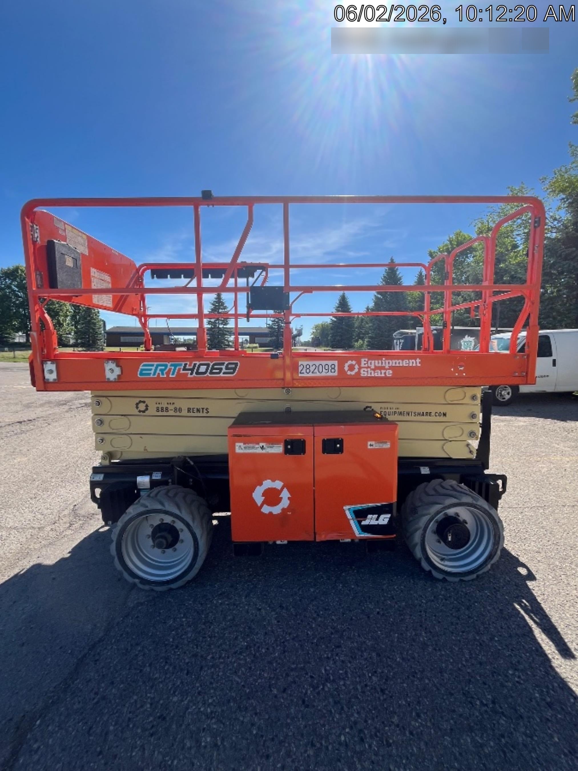 2022 JLG ERT4069