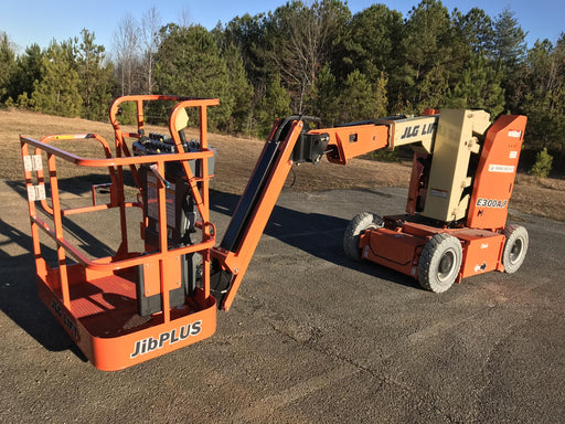 2019 JLG E300AJP