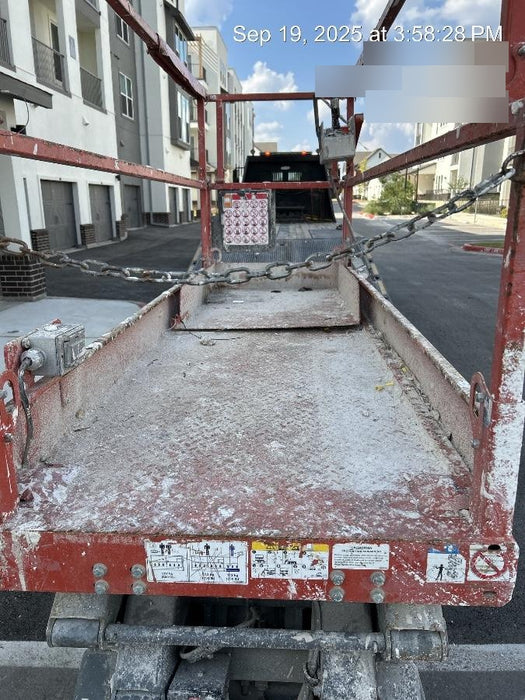 2018 Skyjack SJIII-3226 Skyjack SJIII3226 Scissor Lift w/Trojan Batteries