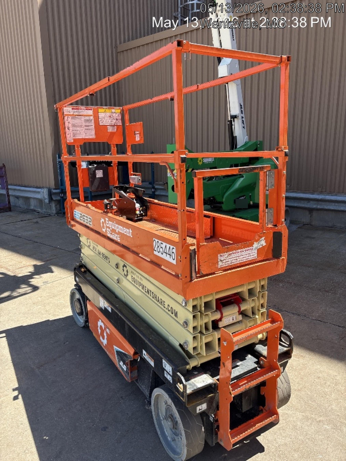 2022 JLG ES2632