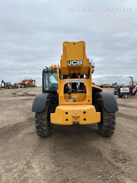 2019 JCB 512-56 Cab/Heat/Air, 109 HP, Solid Tires, STD Worklight, Beacon, Aux Hydraulics, Lifting Eye, Back up Alarm w/66" Carriage/60" Forks