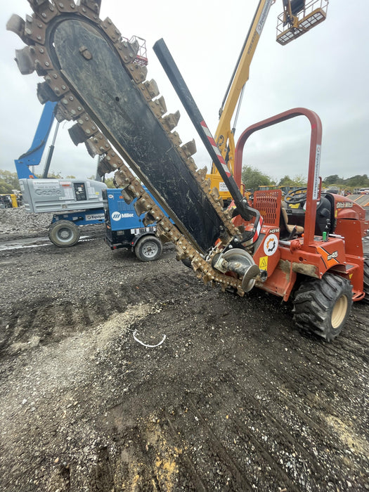 2022 DITCH WITCH RT45A