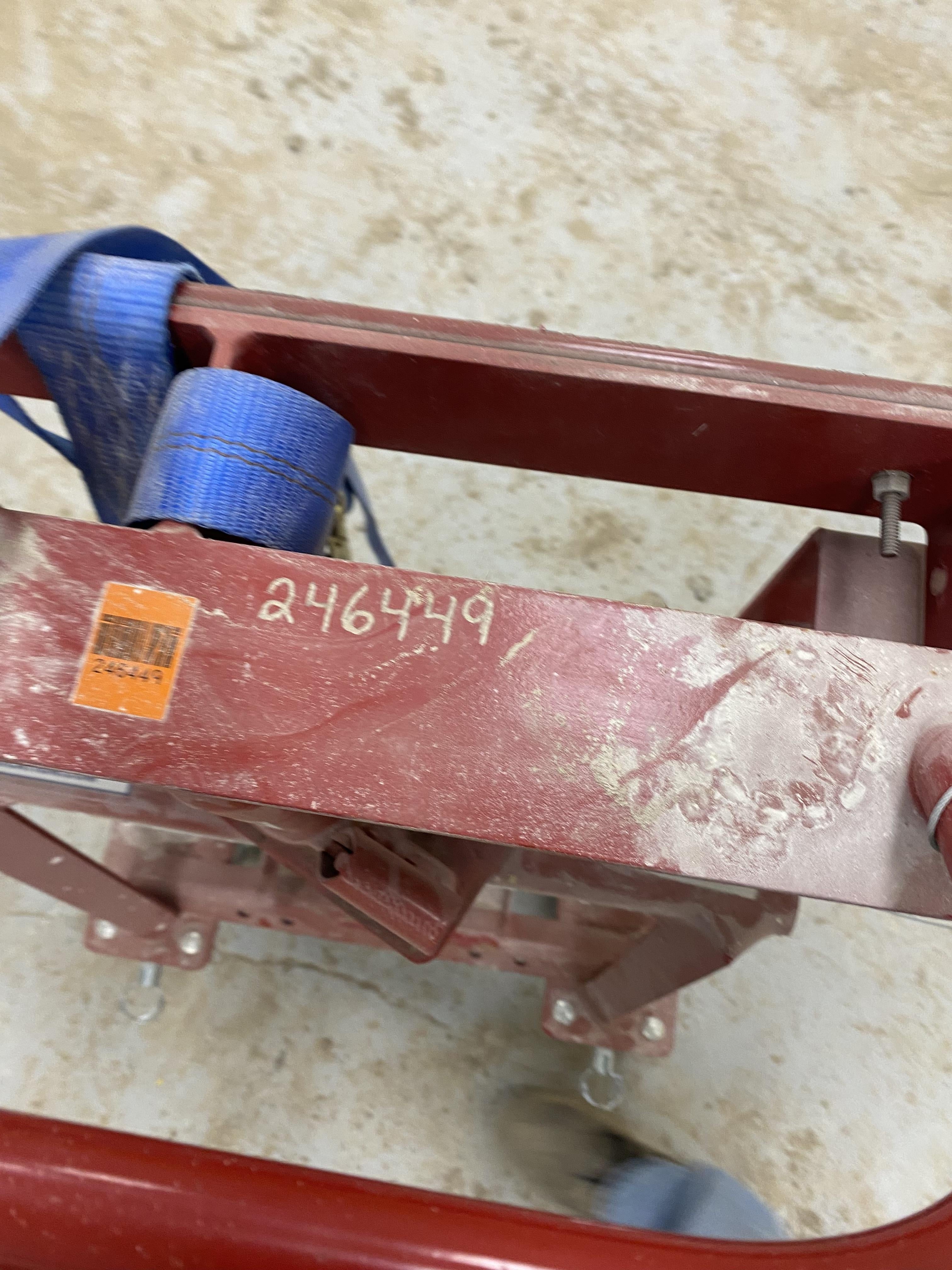 2022 ROL-A-LIFT M-6
