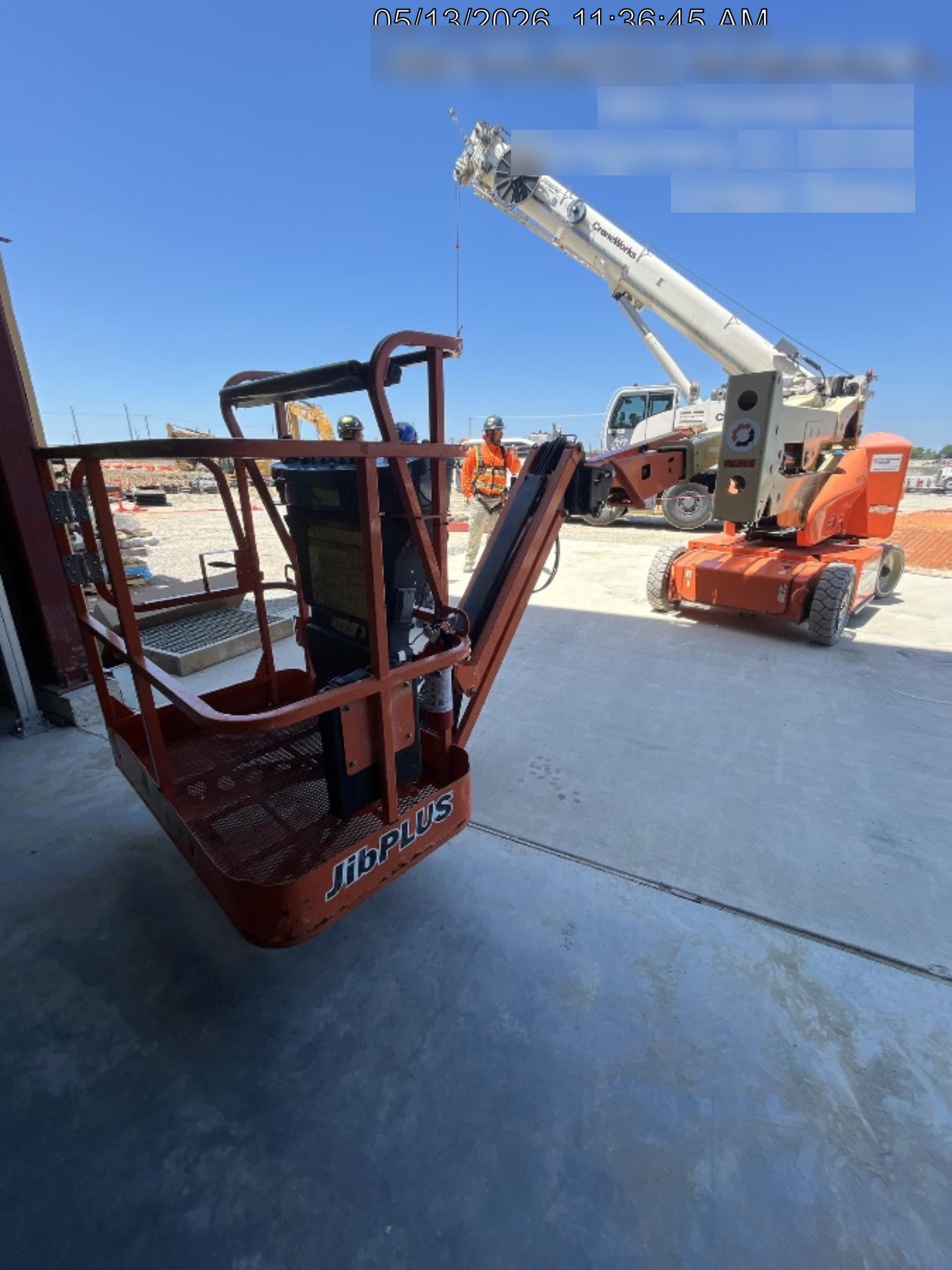 2019 JLG E400AJPN