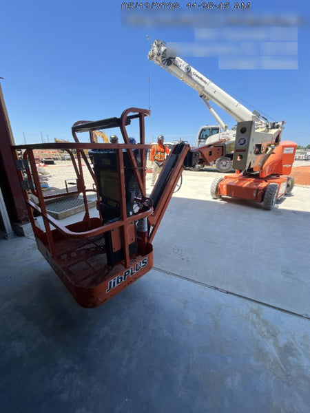 2019 JLG E400AJPN