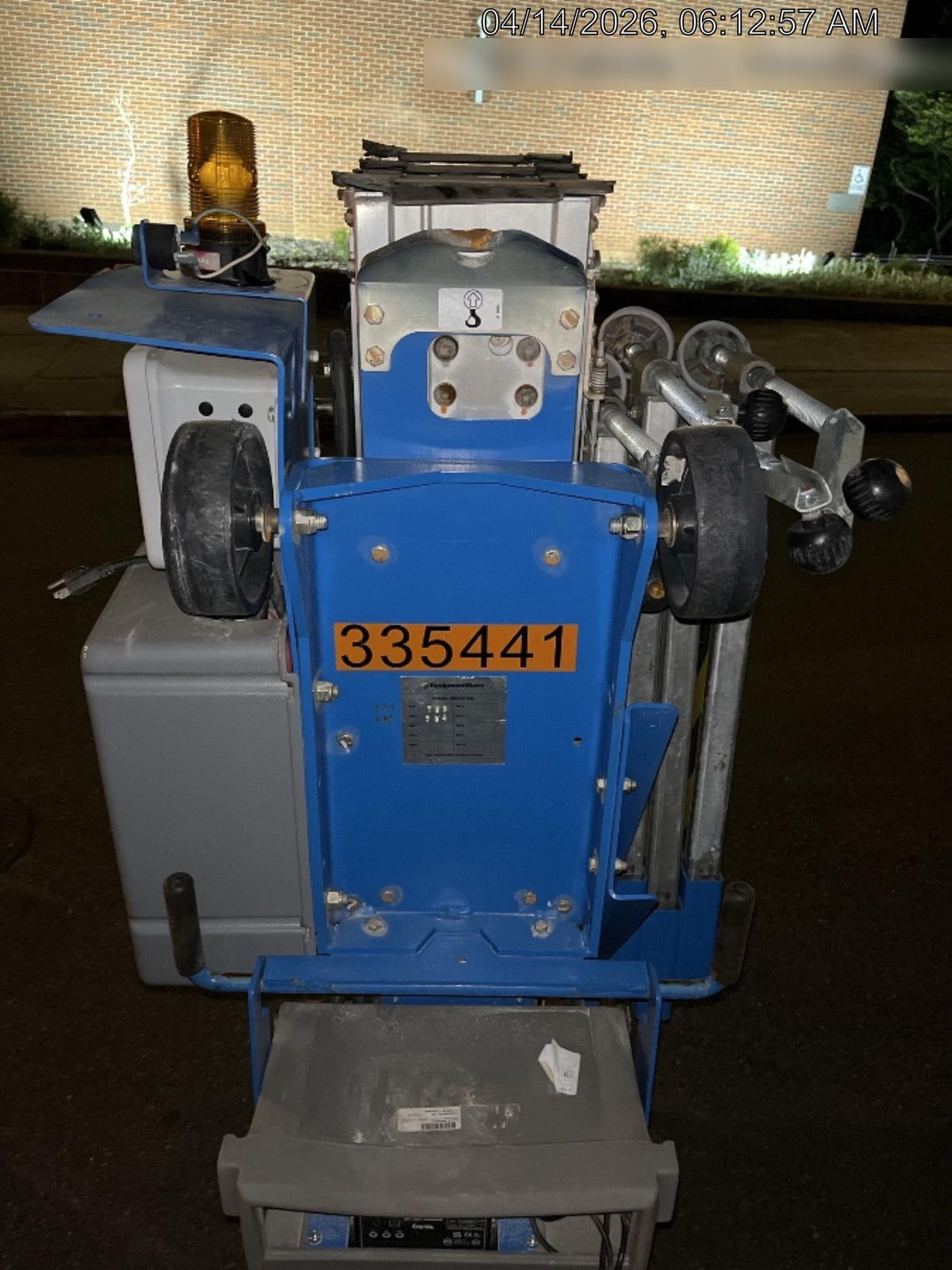 2023 GENIE AWP-30S DC