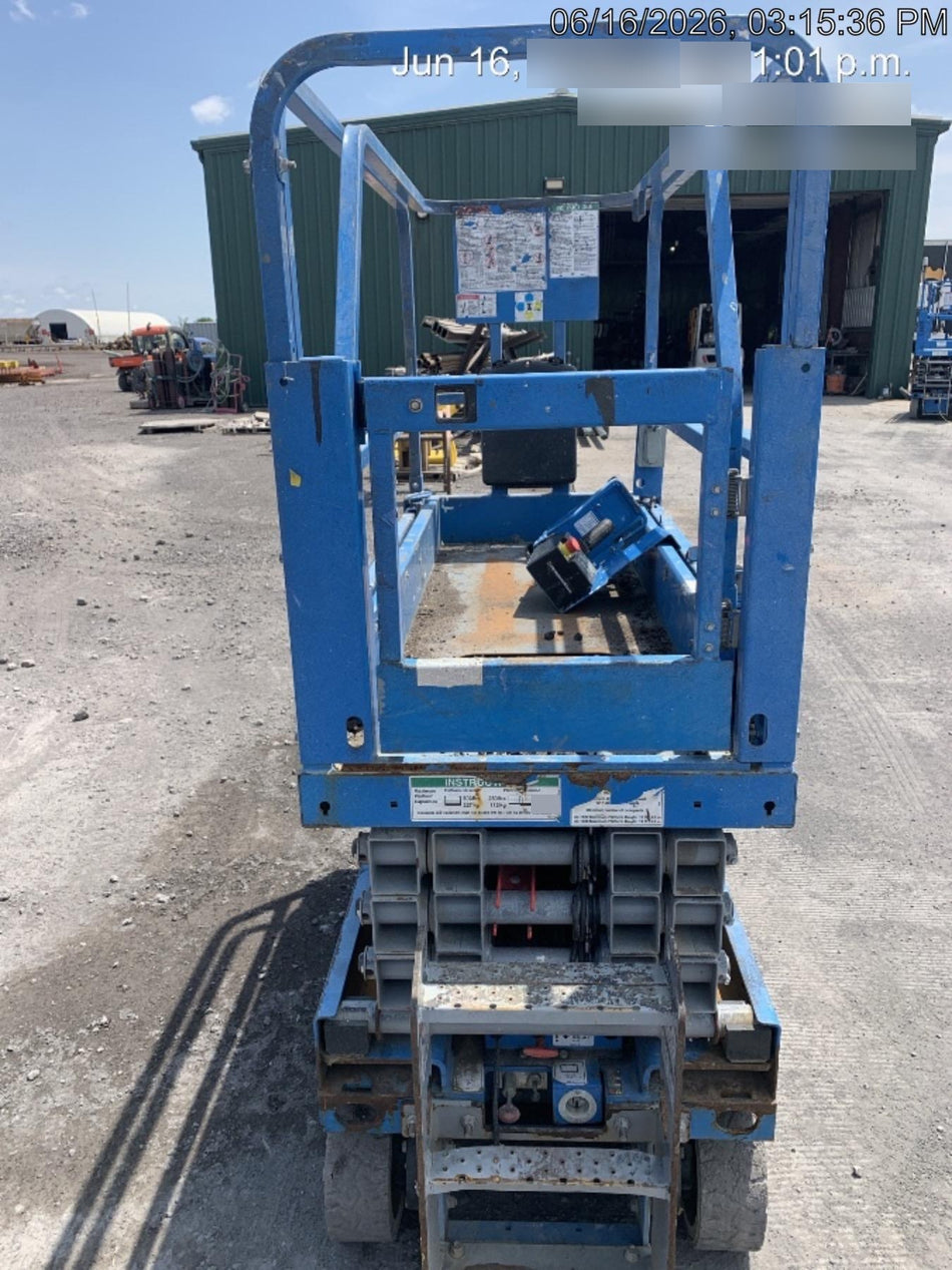 2020 Genie GS-1930 Solid Non Marking Tires, Beacon, Folding rails with half height swing gate