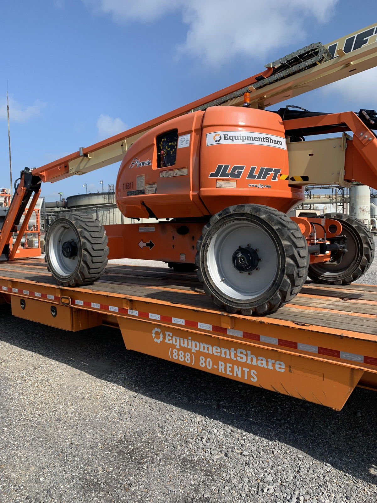 2021 JLG 600AJ