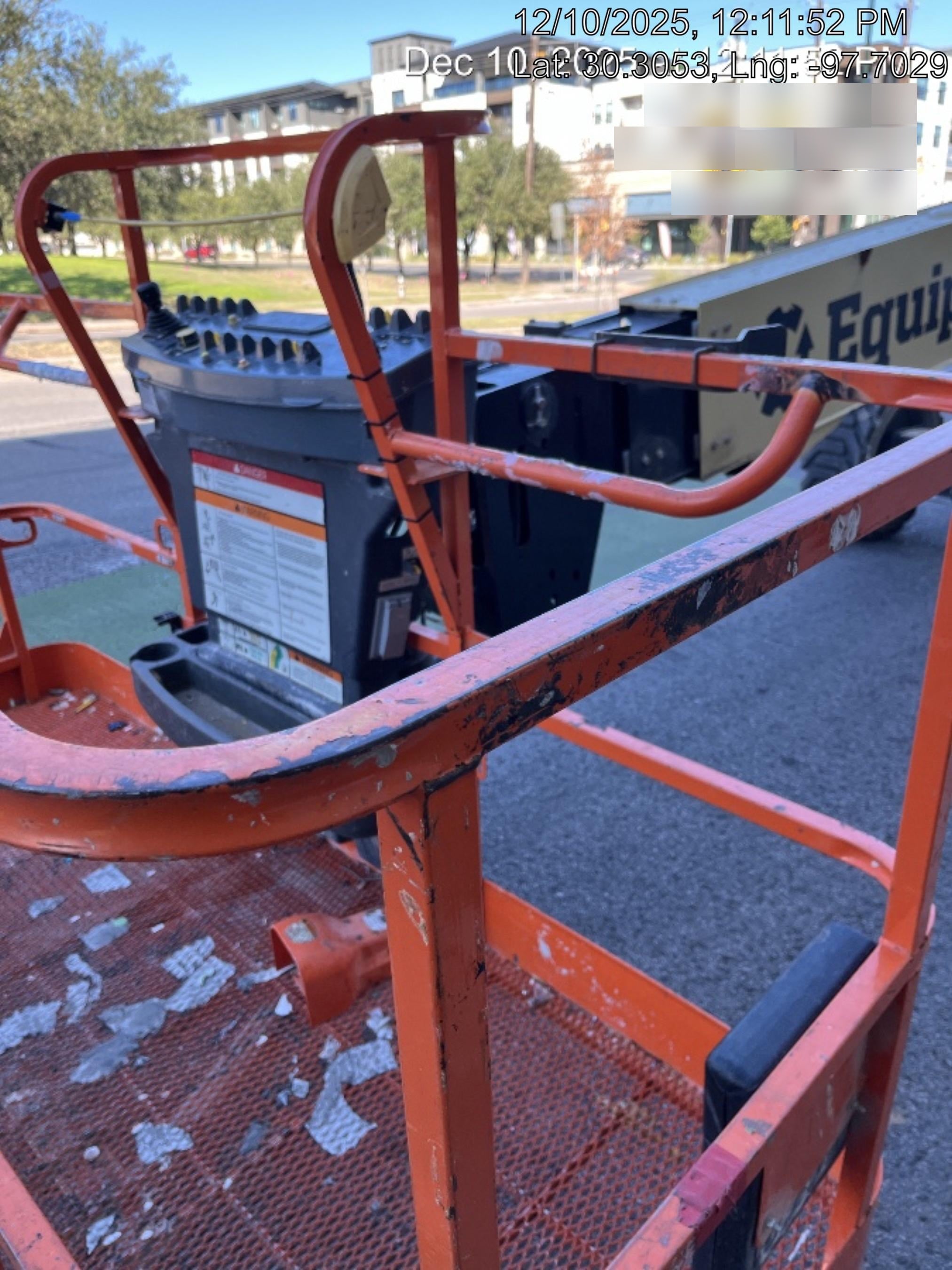 2023 JLG 600S