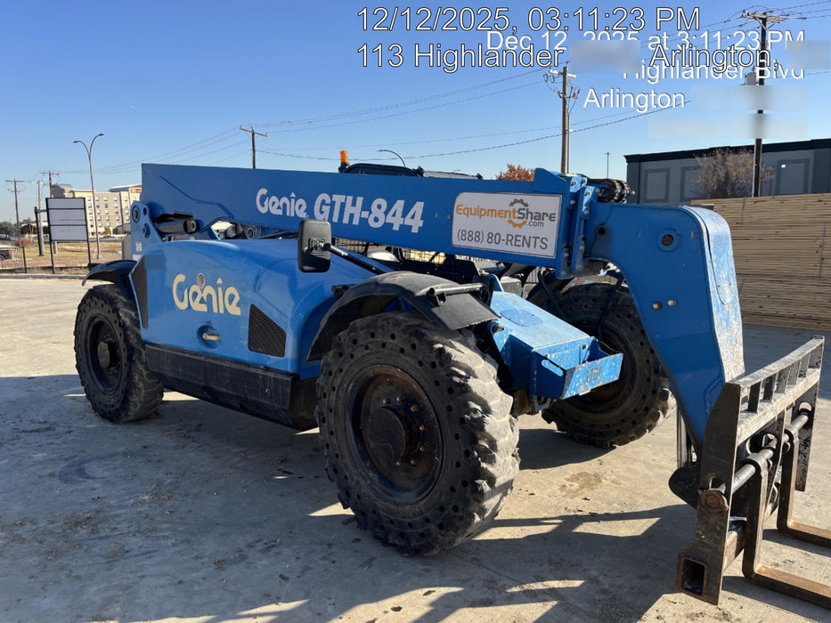 2017 GENIE GTH-844