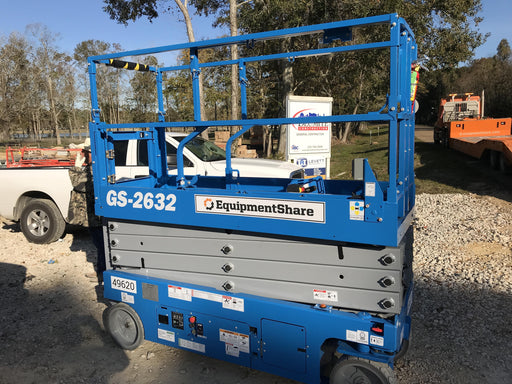 2019 Genie GS-2632 Folding rails with half height swing gate