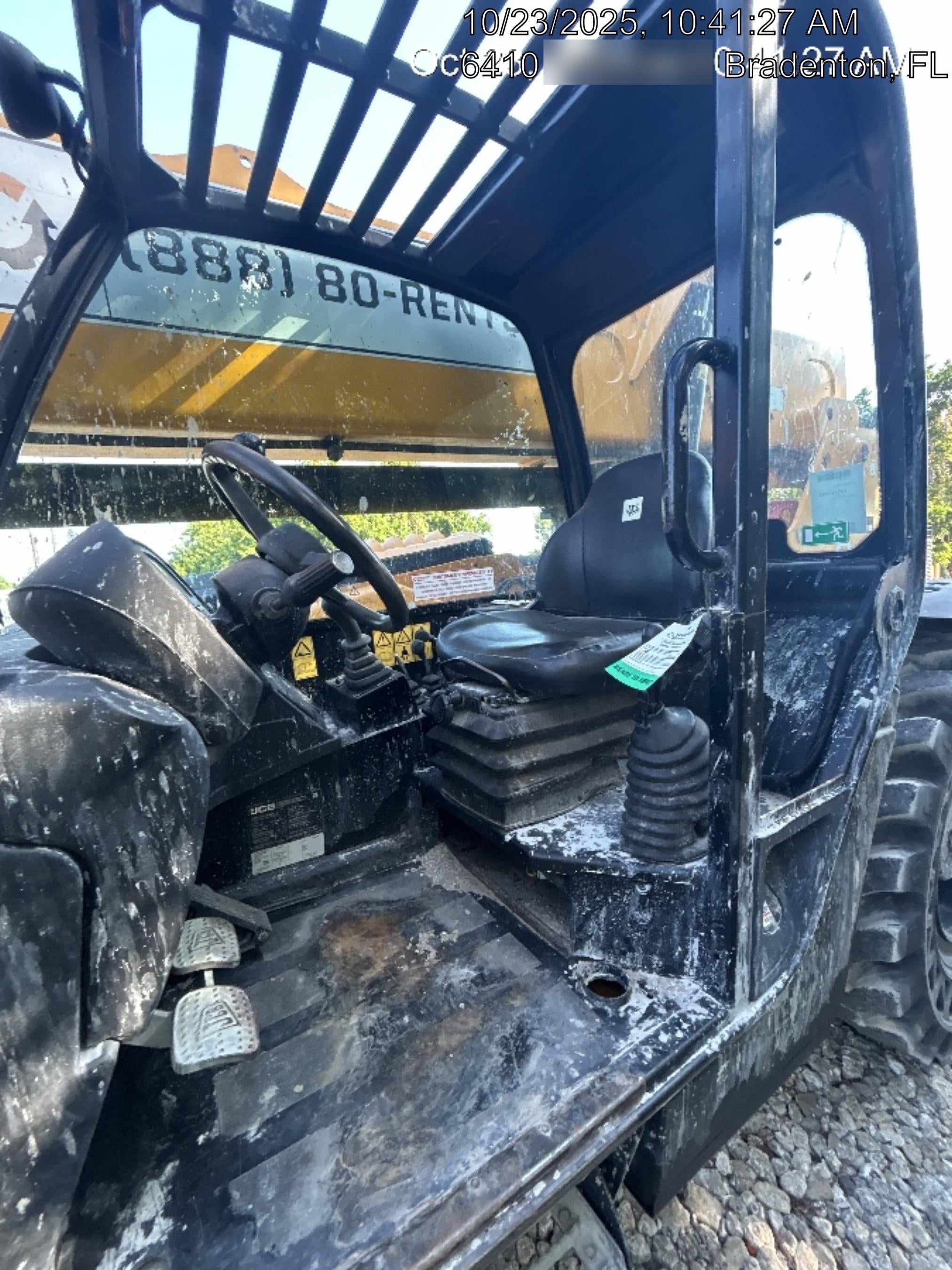 2022 JCB 510-56