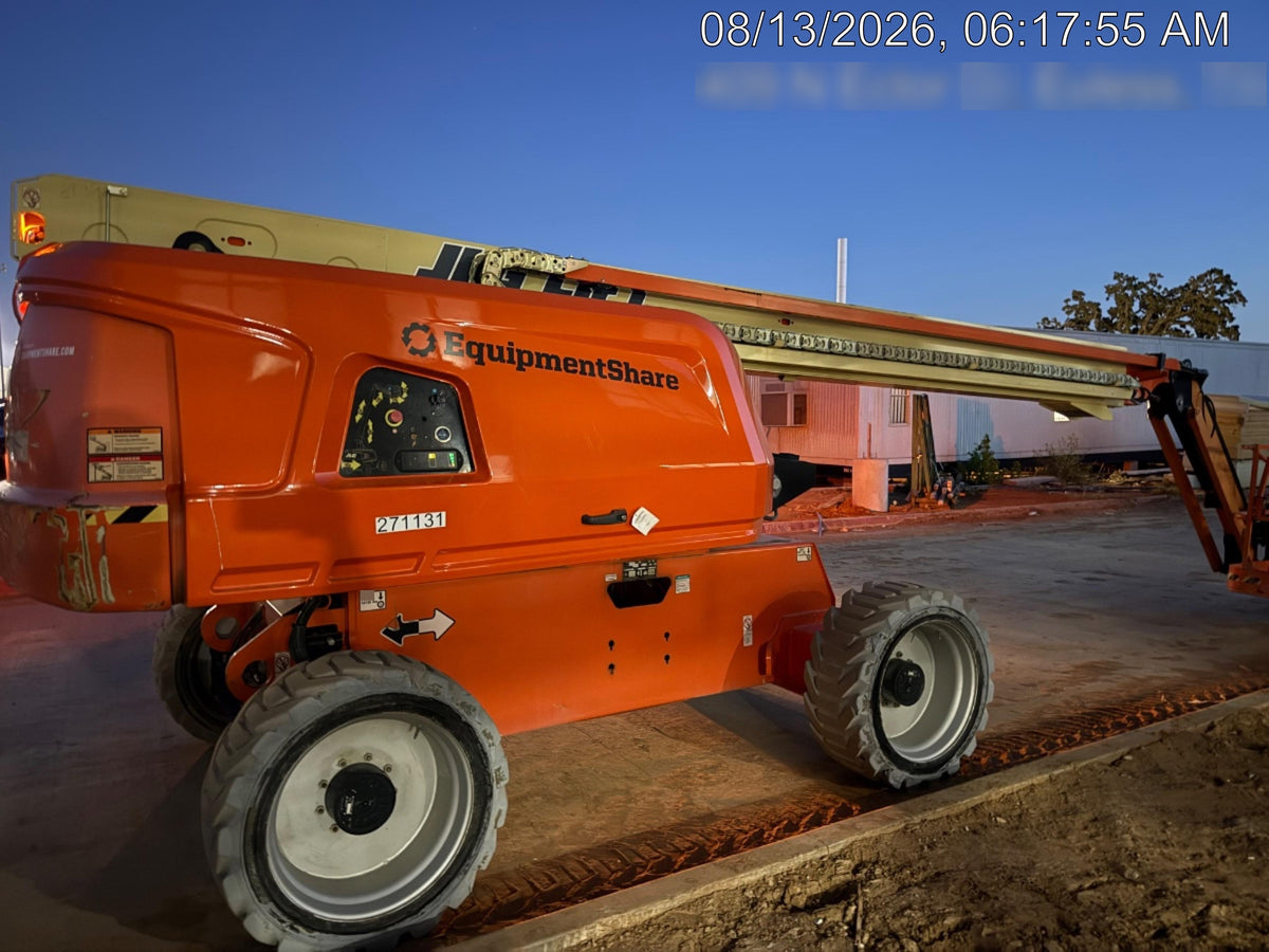2022 JLG 660SJ