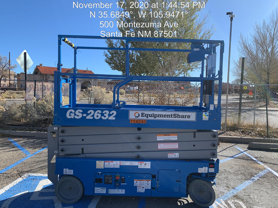 2020 Genie GS-2632 Solid NM Tires, Folding Rails with Half-Height Swing Gate, Beacon