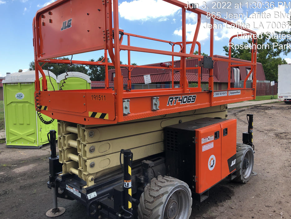 2021 JLG RT4069