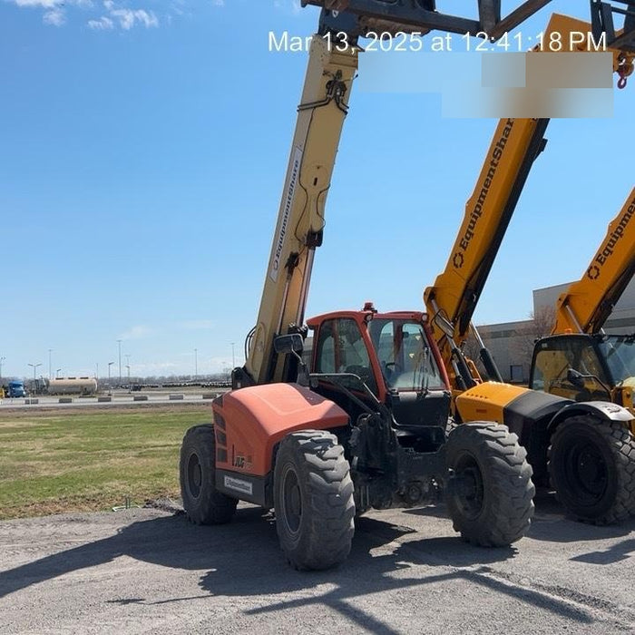 2022 JLG 1732