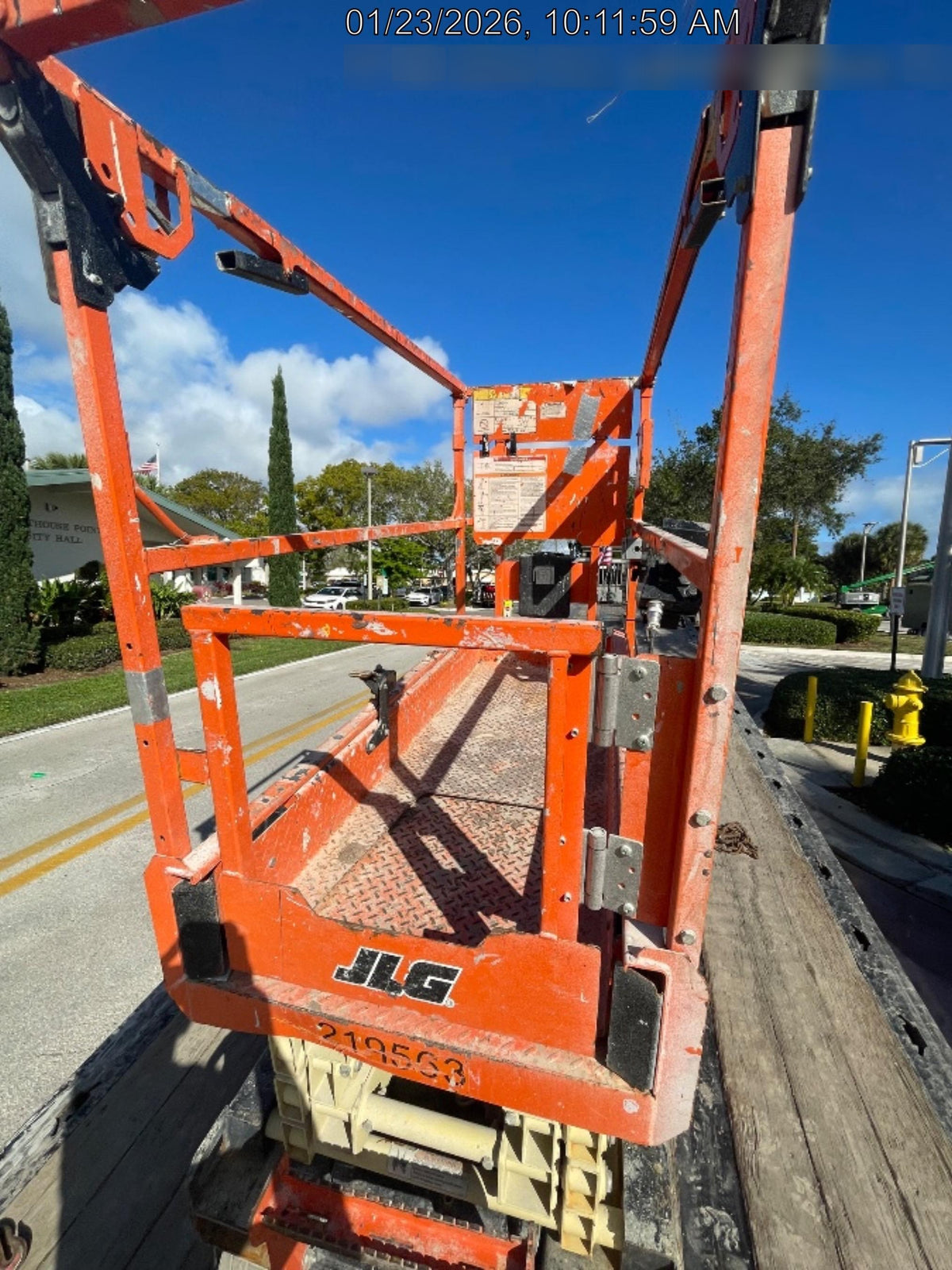 2022 JLG ES1932