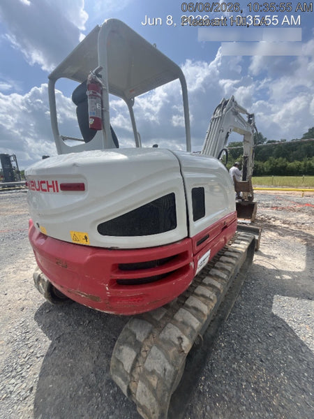 2022 TAKEUCHI TB250-2R