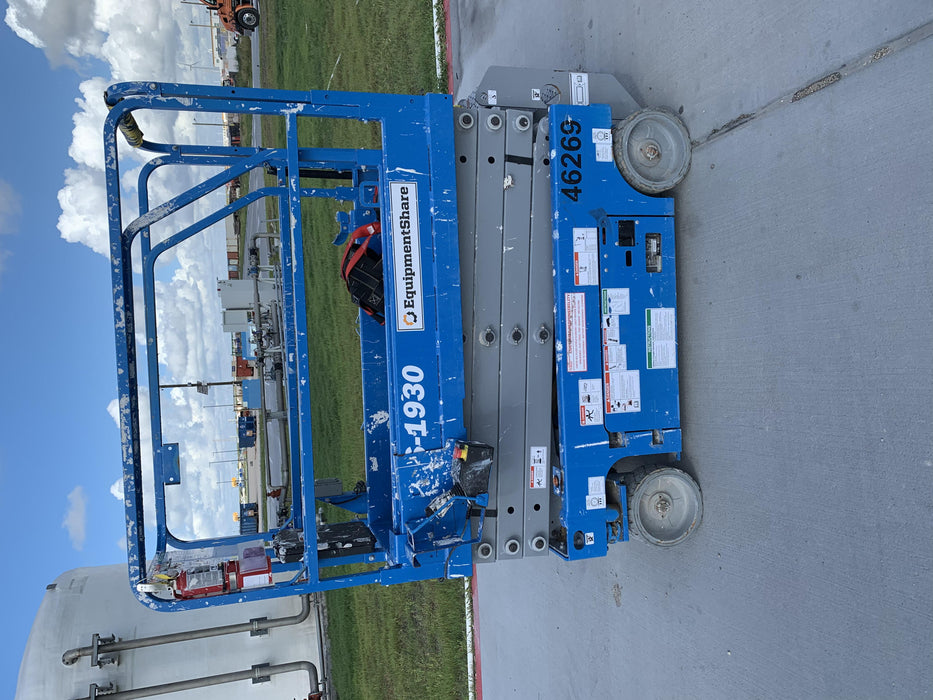 2019 Genie GS-1930 Fixed rails with chain Entry