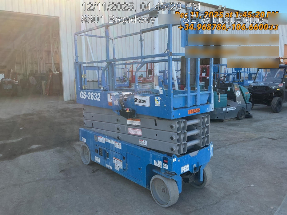 2020 Genie GS-2632 Solid NM Tires, Folding Rails with Half-Height Swing Gate, Beacon