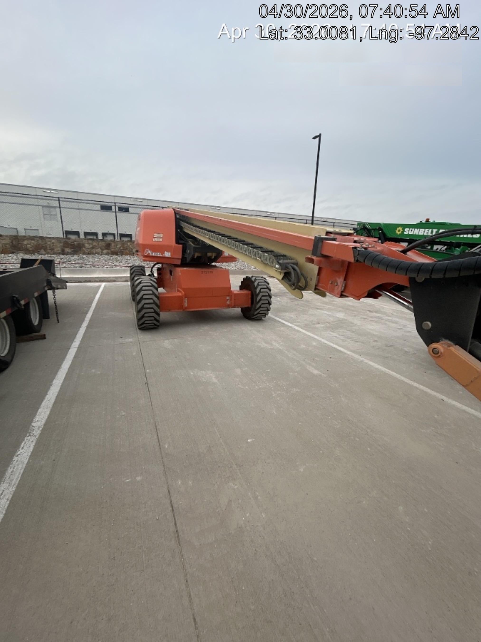 2022 JLG 660SJ