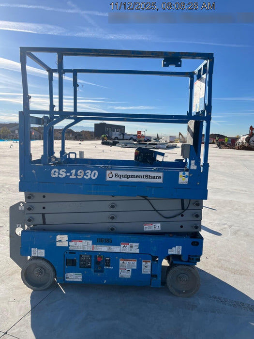 2020 Genie GS-1930 Solid Non Marking Tires, Beacon, Folding rails with half height swing gate