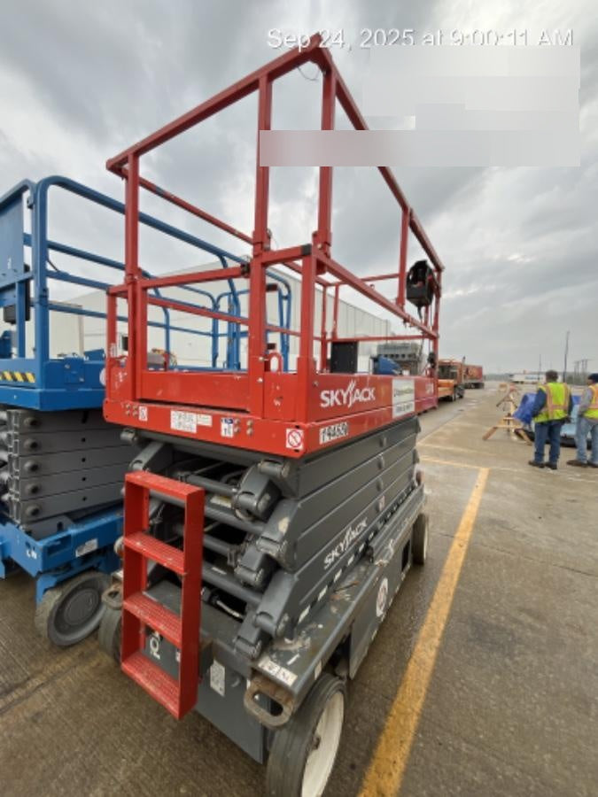 2021 SKYJACK SJ4740