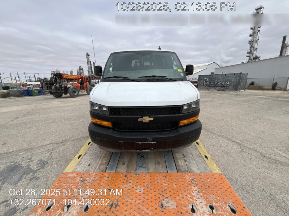 2024 CHEVROLET Express Van - Rental