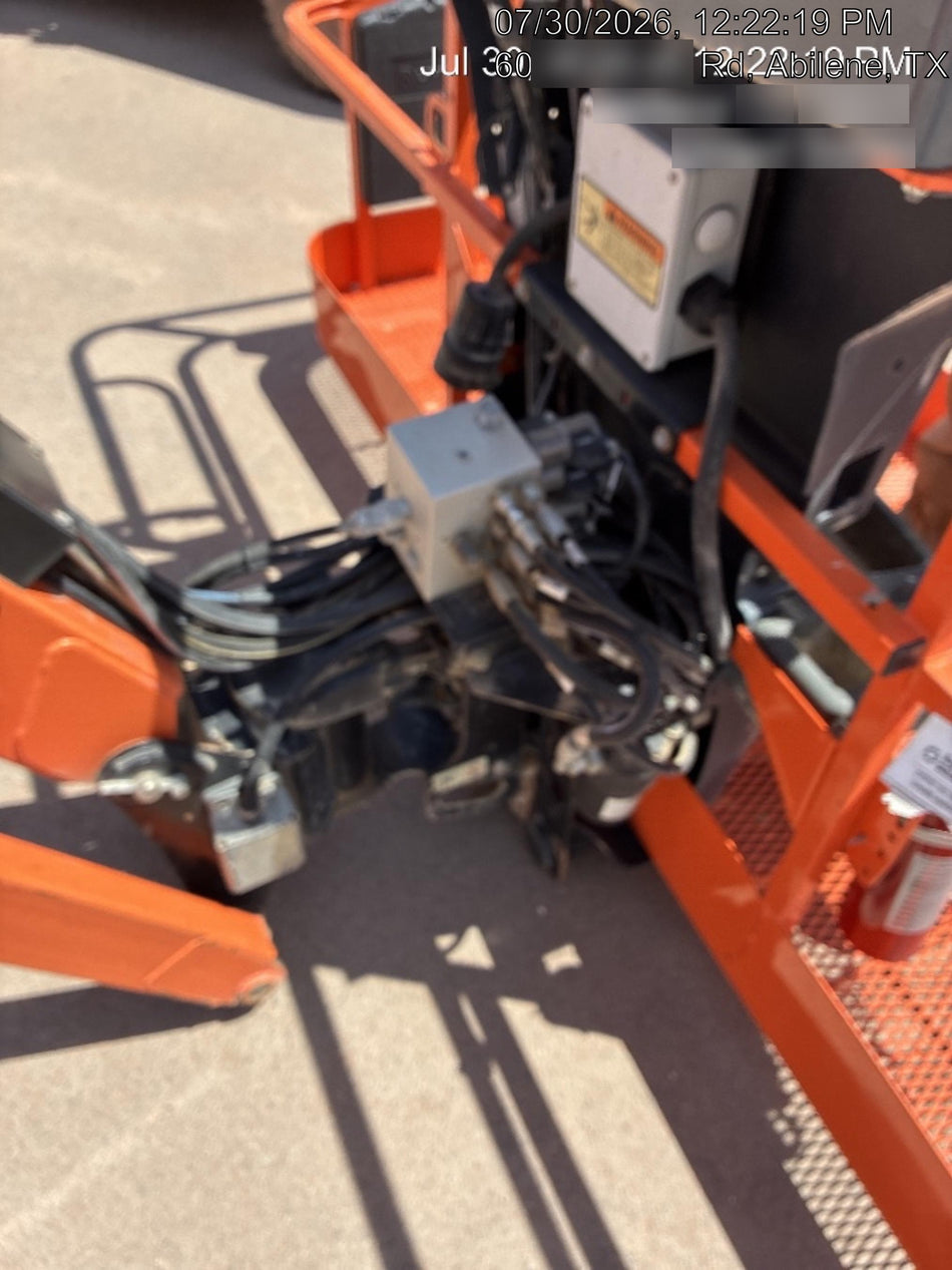 2022 JLG 860SJ