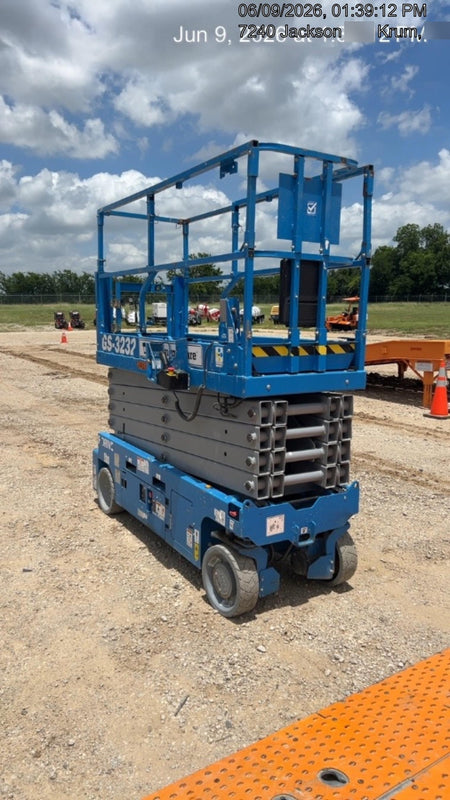 2022 GENIE GS-3232