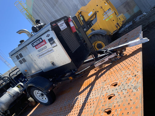 2018 Lincoln Electric Vantage 435 Lincoln Vantage 435 Welder Ready-Pak 3 w/Trailer, Fender/Light Kit, and Cable Rack