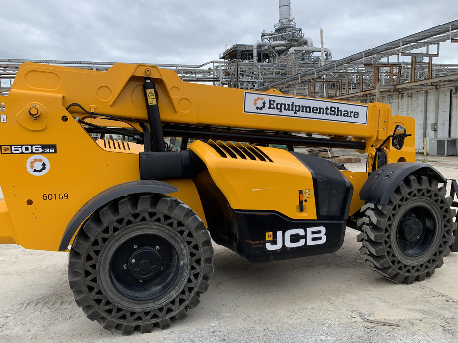 2020 JCB 506-36 Cab/Heat/Air, 74 HP, Solid Tires, STD Worklight, Beacon, Aux Hydraulics, Lifting Eye, Back up Alarm w/48" Carriage/48" Forks