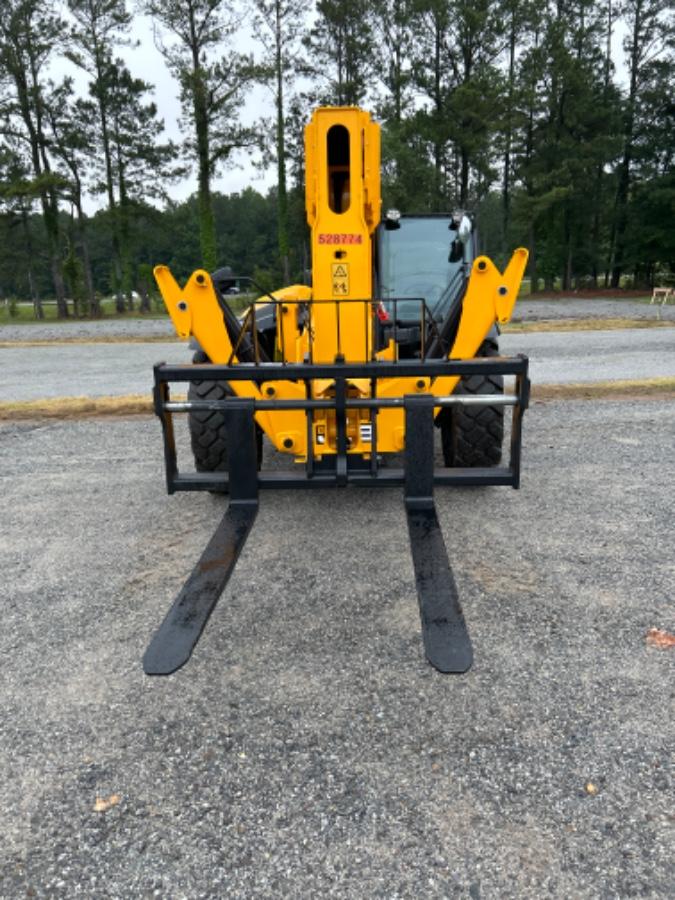 2025 JCB 510-56